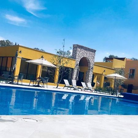 Depa En San Miguel De Allende Zirandaro Con Piscina Bagian luar foto